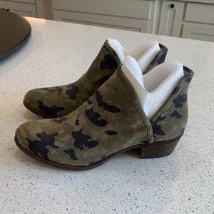 Lucky Brand Camo Booties